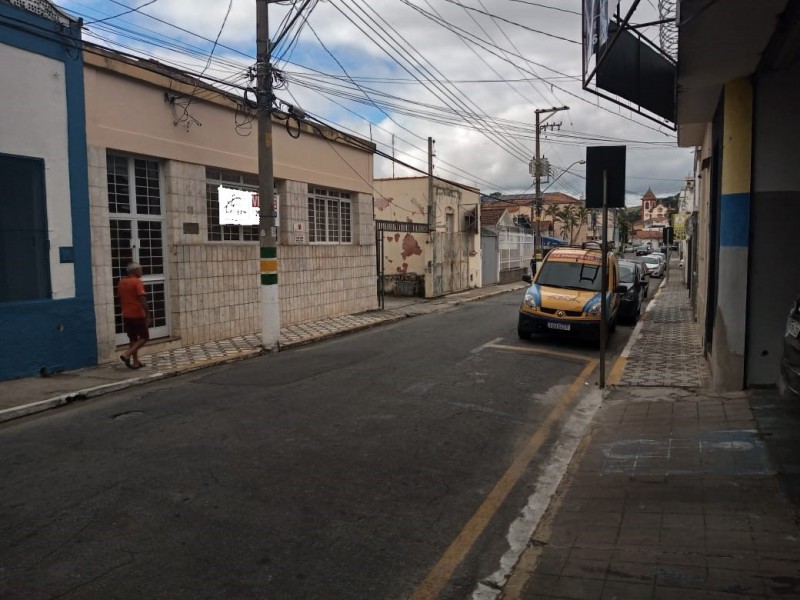 Casa à Venda Rua Rafael Brotero,Centro Guaratinguetá/SP Ativa Imóveis