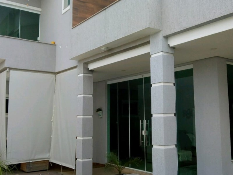 75c9cdf2-c593-4586-923d-8f0670d819b8.jpg