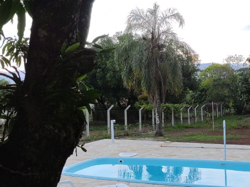 8afca2f6-6f78-4aa8-a909-6b919a7458a3.jpg